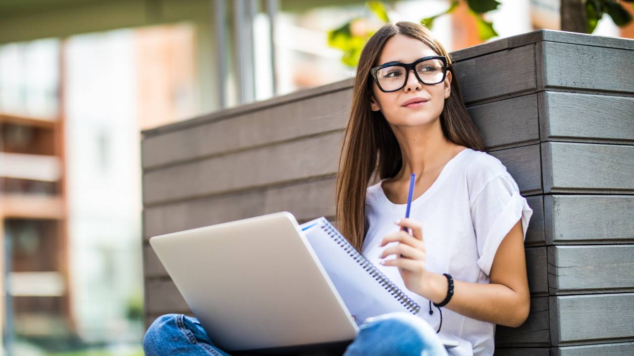 Religione cattolica a scuola, scadenza 30 giugno: come scegliere le attività alternative su Unica
