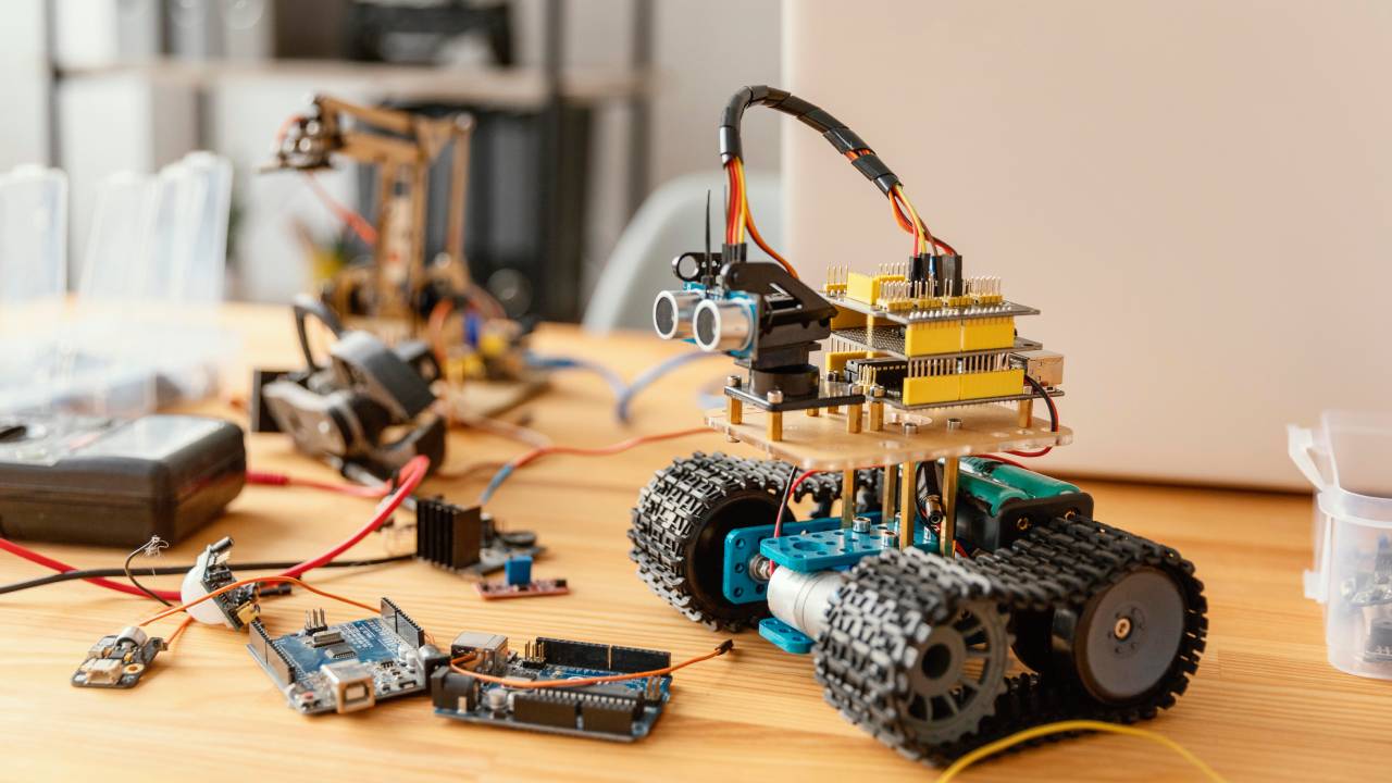 Liceo Boggio Lera campione mondiale di Robocup: vittoria con IA e riconoscimento dell'iride