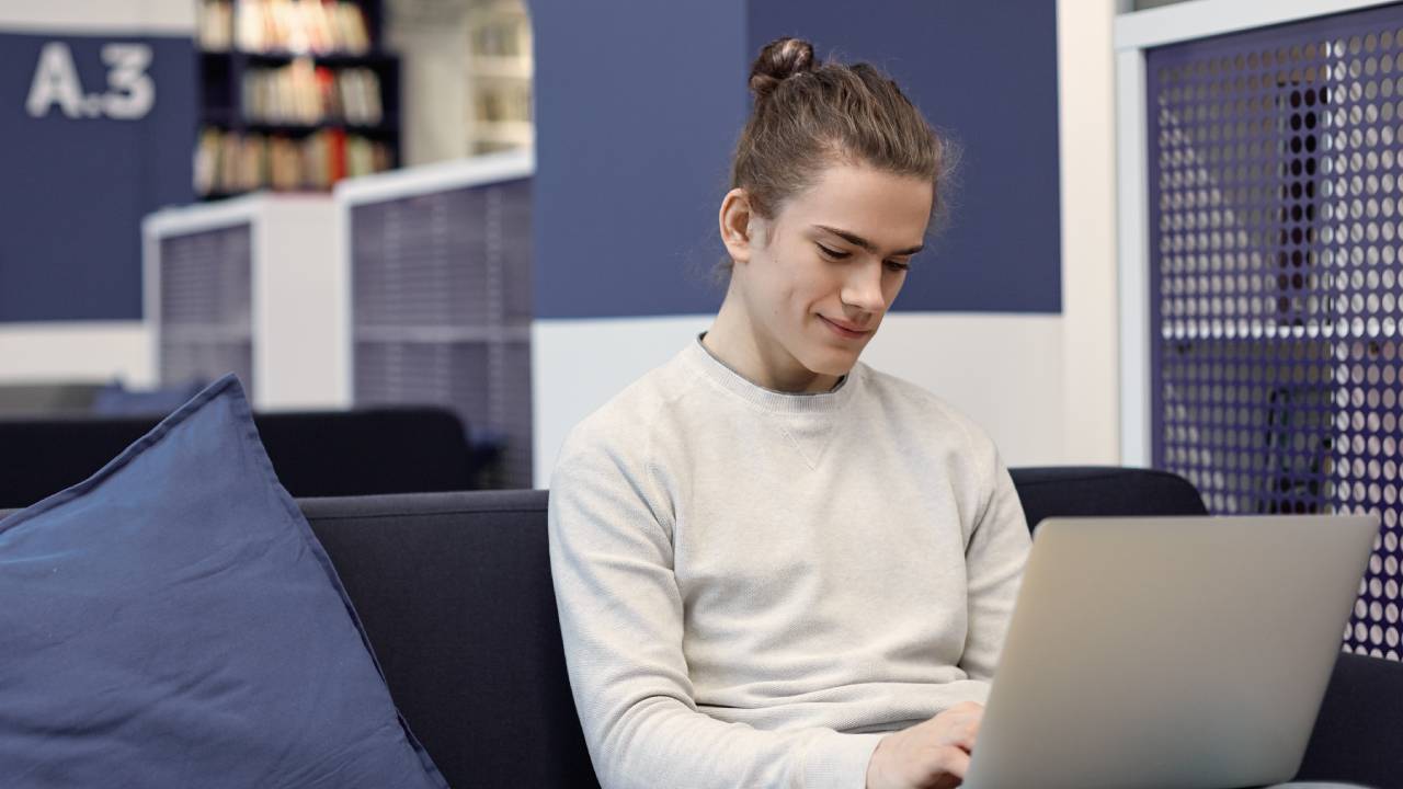 Google AI Plus gratis per universitari: un anno senza costi, storage illimitato e modelli 3D