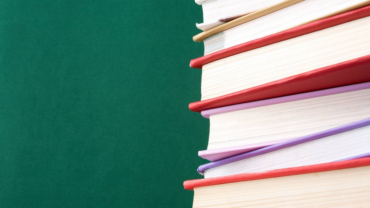 Caro libri 2026, UIL Scuola chiede il modello trentino e lo stop alle edizioni inutili