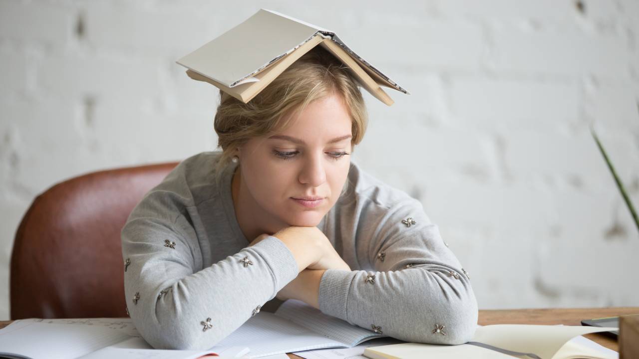Università, studenti sempre meno preparati: cala la lettura dei manuali e l'IA preoccupa i docenti