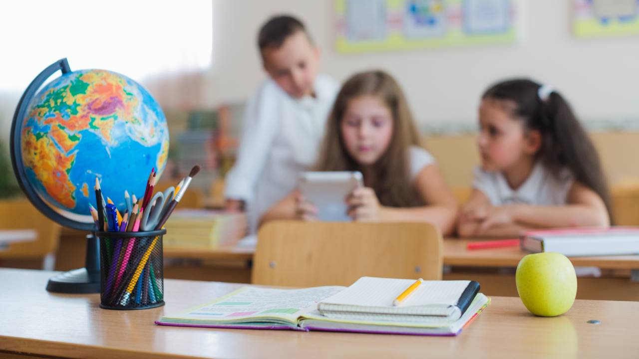 Decreto scuola 170: tetto 30% stranieri nelle classi prime, latino LEL e 70 milioni contro la dispersione