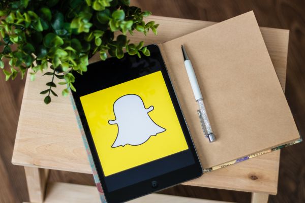 Snapchat introduce la visualizzazione illimitata
