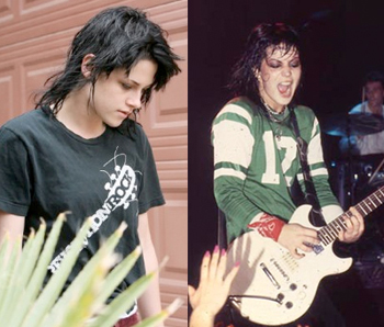 Kristen Stewart come Joan Jett in The Runaways 