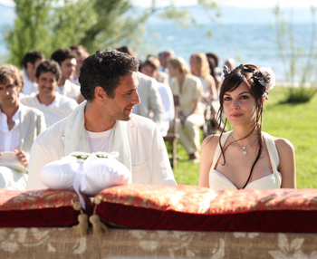 Michela con Raoul Bova in una scena del film 